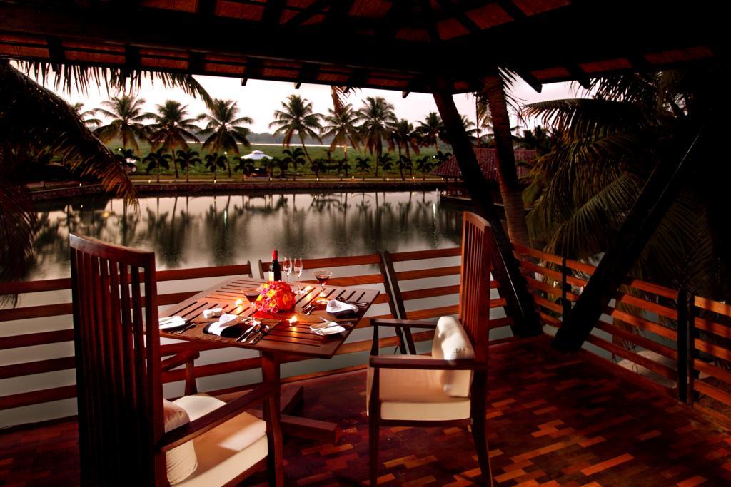Vasundhara Sarovar Premiere Alappuzha Zewnętrze zdjęcie