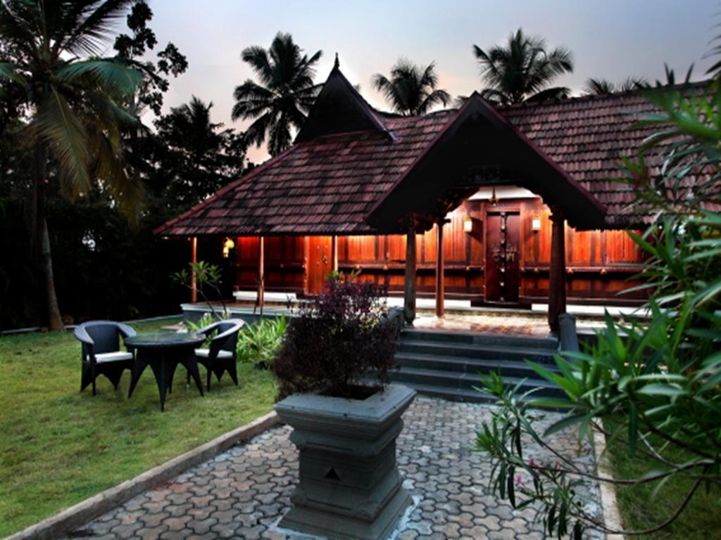 Vasundhara Sarovar Premiere Alappuzha Zewnętrze zdjęcie